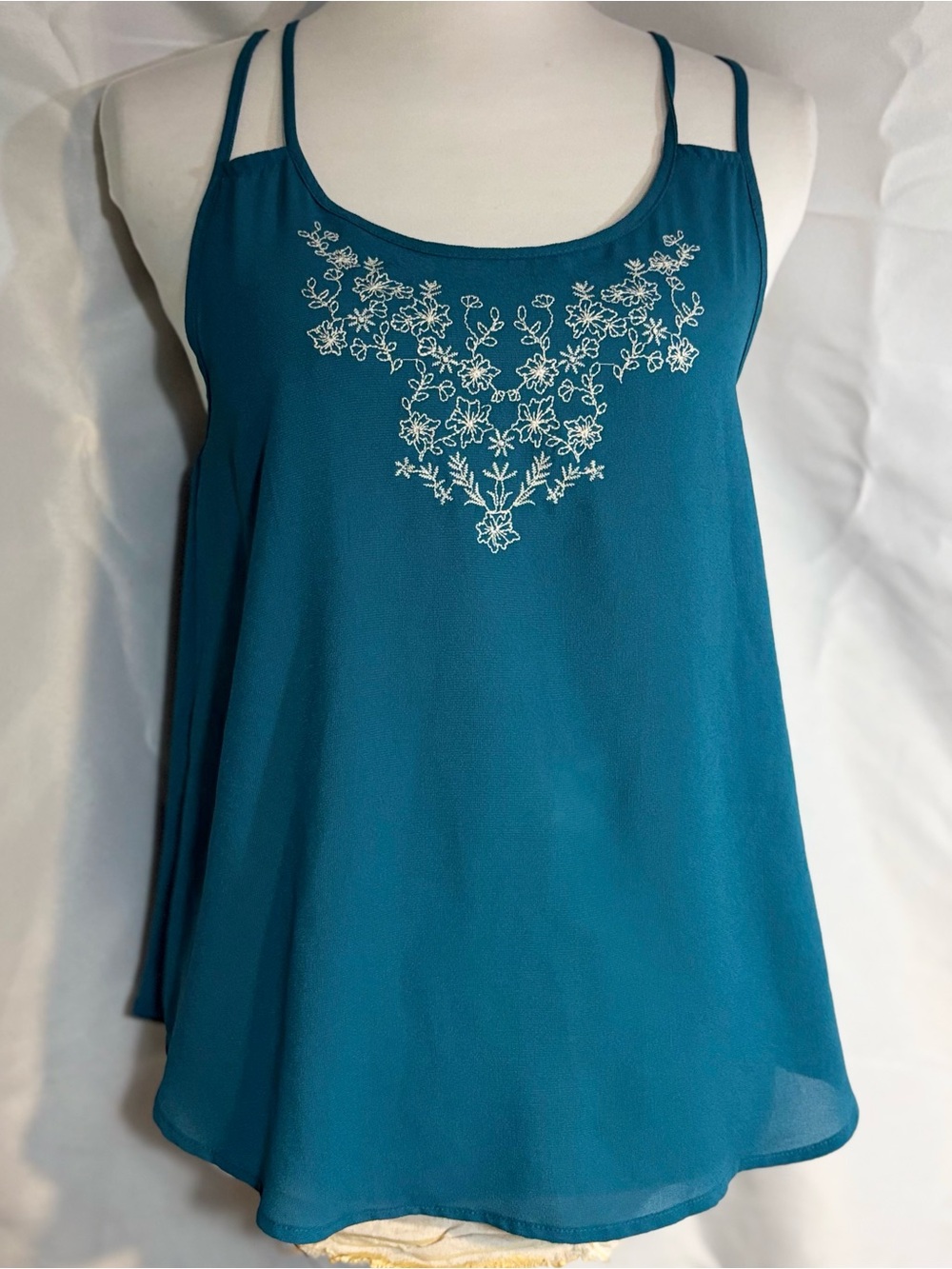 Women’s Teal Double-Strap Embroidered Floral Camisole medium - Picture 2 of 10